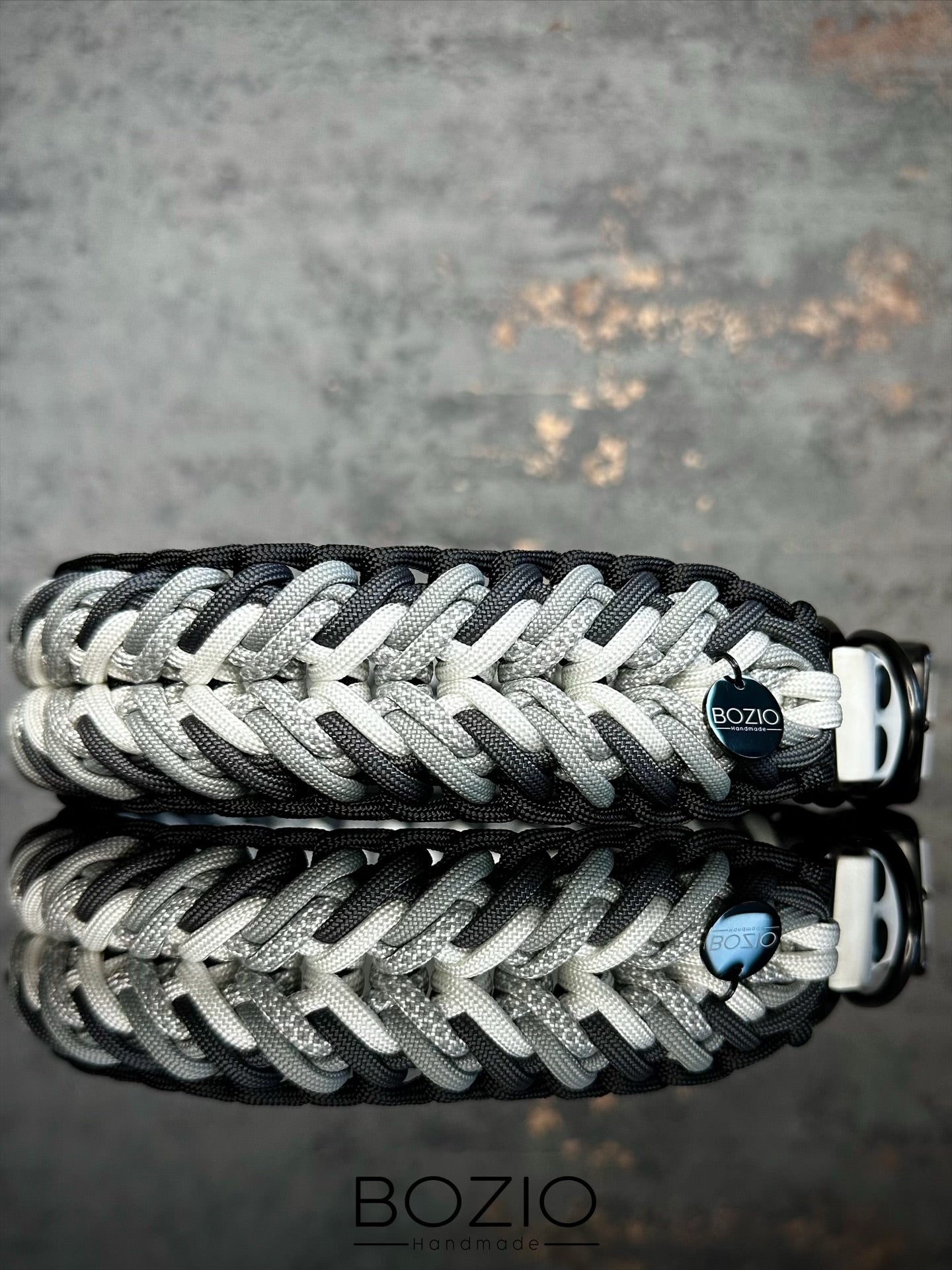 5. SPONTANEOUS Halsband