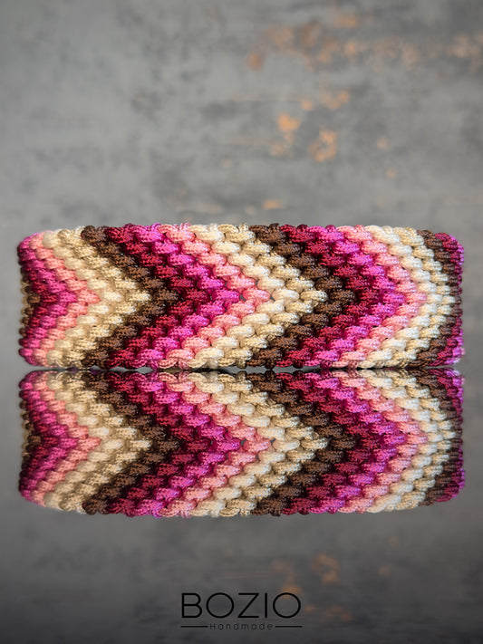 44. CHEVRON Halsband