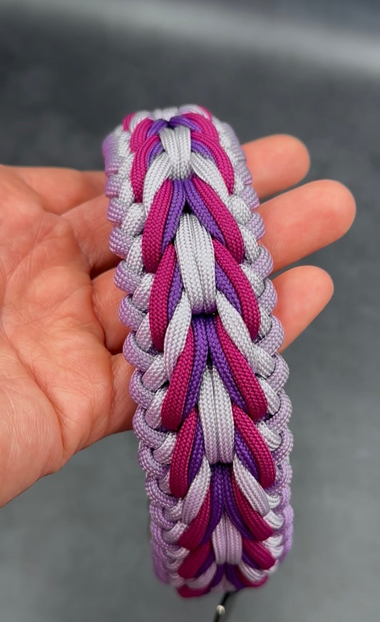paracord halsband hund pastel lila beere 